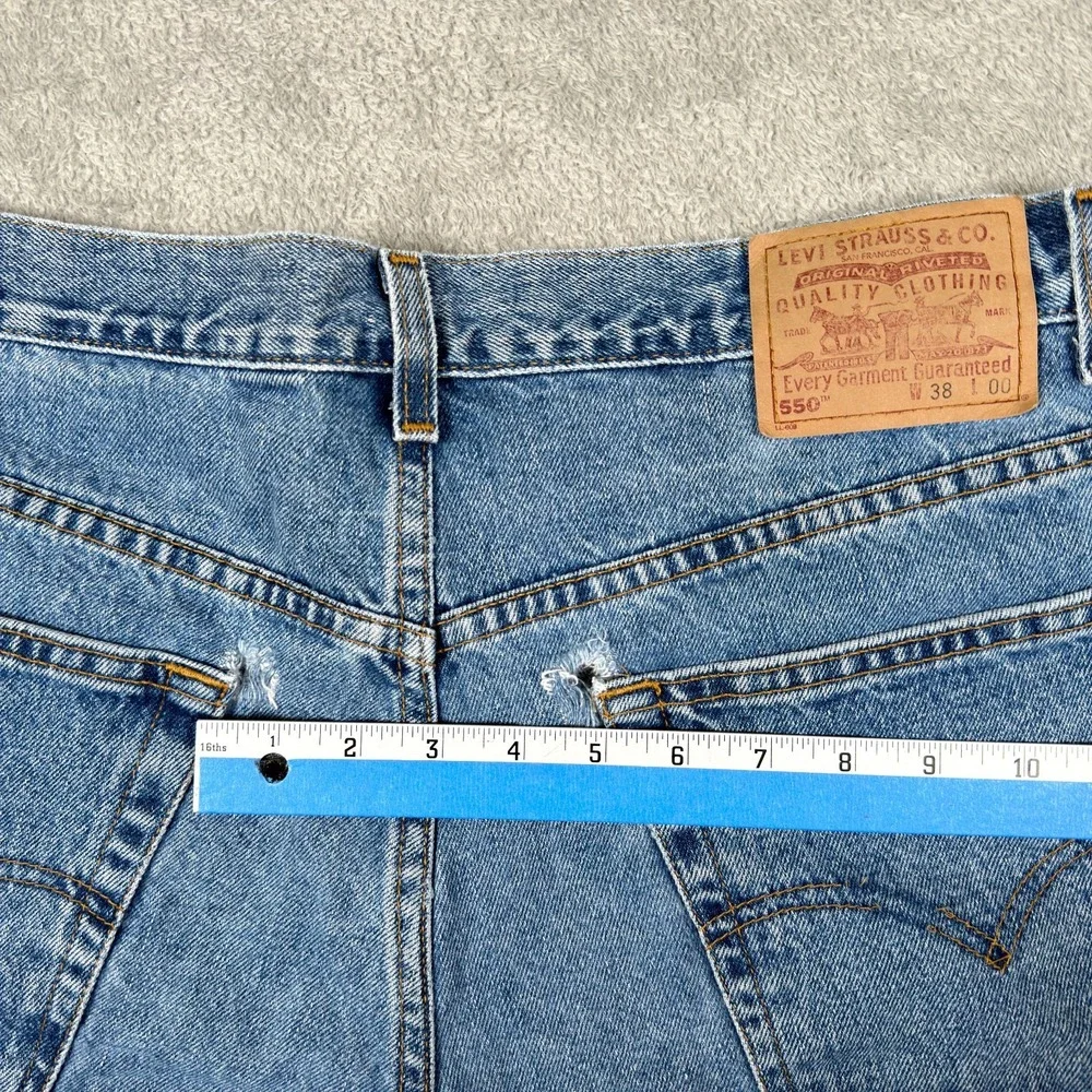 Levis 550 Mens 38 Blue Jean Shorts Medium Wash Denim Red Tab Vintage 90s Y2K